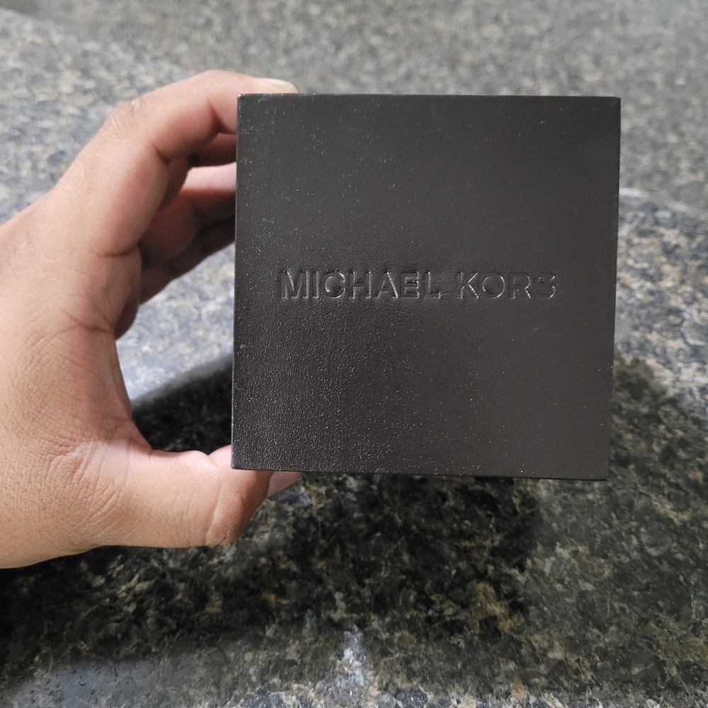 MK WATCH - Picture 4 of 10